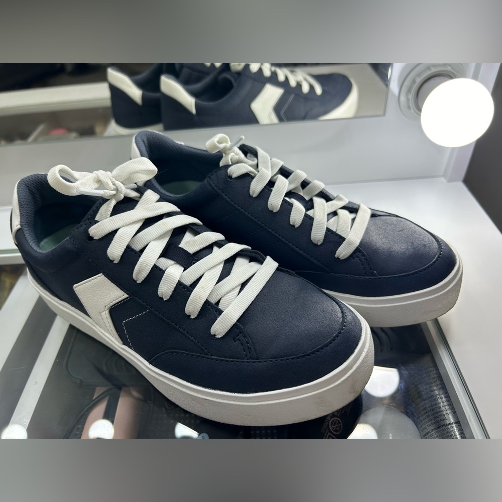 Dr. Scholls Madison Lace Sneakers - Picture 4 of 8